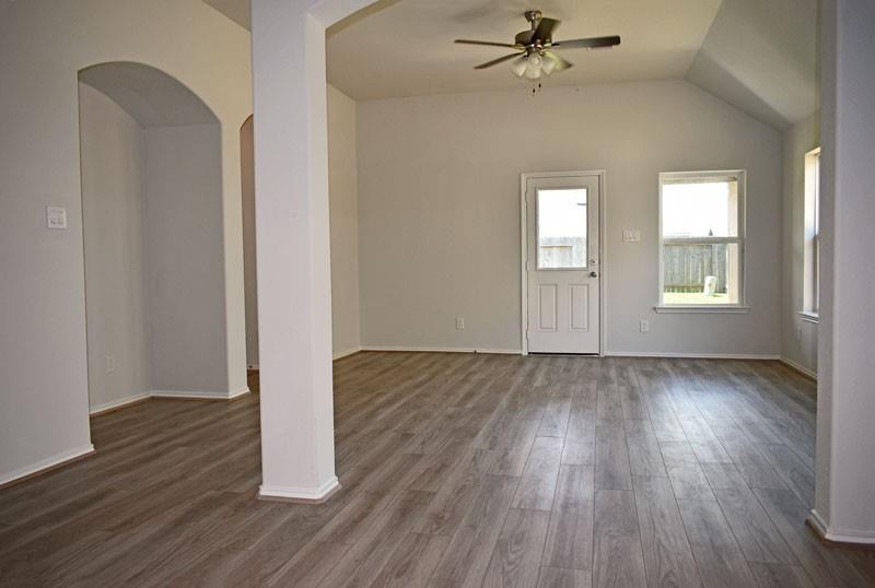 1622 1 Diamond Mountain Drive, Iowa Colony, Texas 77583, 3 Bedrooms Bedrooms, 10 Rooms Rooms,2 BathroomsBathrooms,Single-family,For Sale,Diamond Mountain,86945468