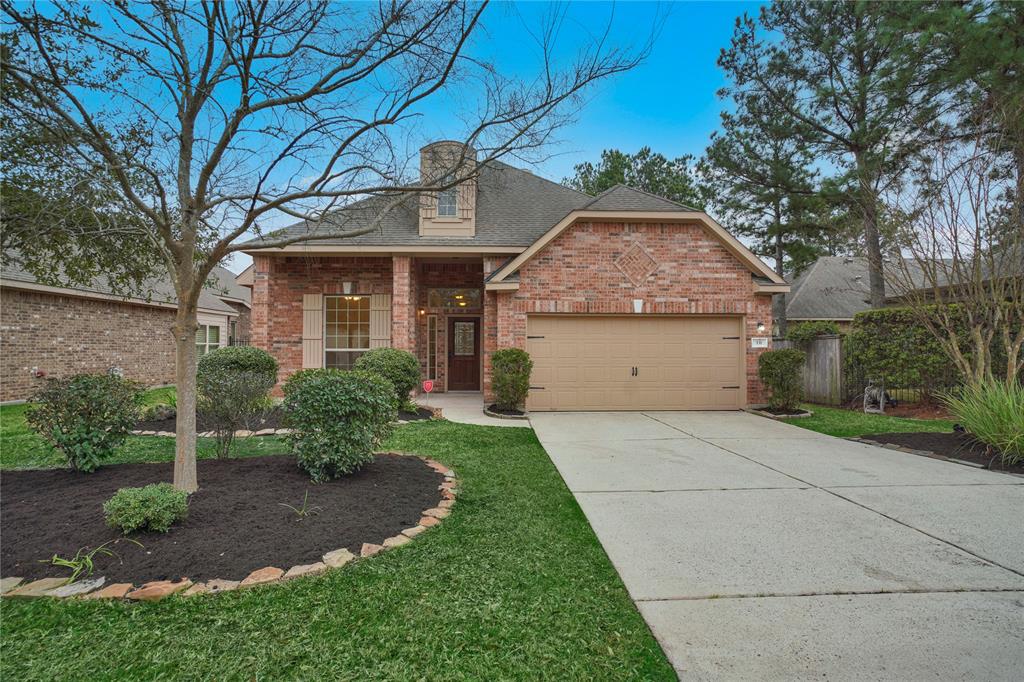 10 Tallgrass Way Spring, Texas Beautiful one story three bedrooms and 2 bathrooms with a great and open layout. Has a Great outdoor space for you and your family to relax. Located within the heart of Ceekside Village in The Woodlands, surrounded by Lakes and Parks. Only minutes away from Jagged Park. Just painted and ready for you to call it HOME. Unique hardwood floors on all Rooms and a spacious Gourmet Kitchen with granite counters and stainless-steel appliances, are some of the features this home offers. Spend time with your family in the spacious Family Living that features natural sunlight and a cozy corner fireplace. The plan includes a Study for a private home office space overlooking the small front porch towards the quiet neighborhood, and a formal Dinning. Located in the back, for privacy, the luxurious Master Suite cases a Master Bath with 2 separate vanities, shower, tub and Walk-In closet. Enjoy fresh afternoons in the covered outdoor area with actual play space in the yard.
