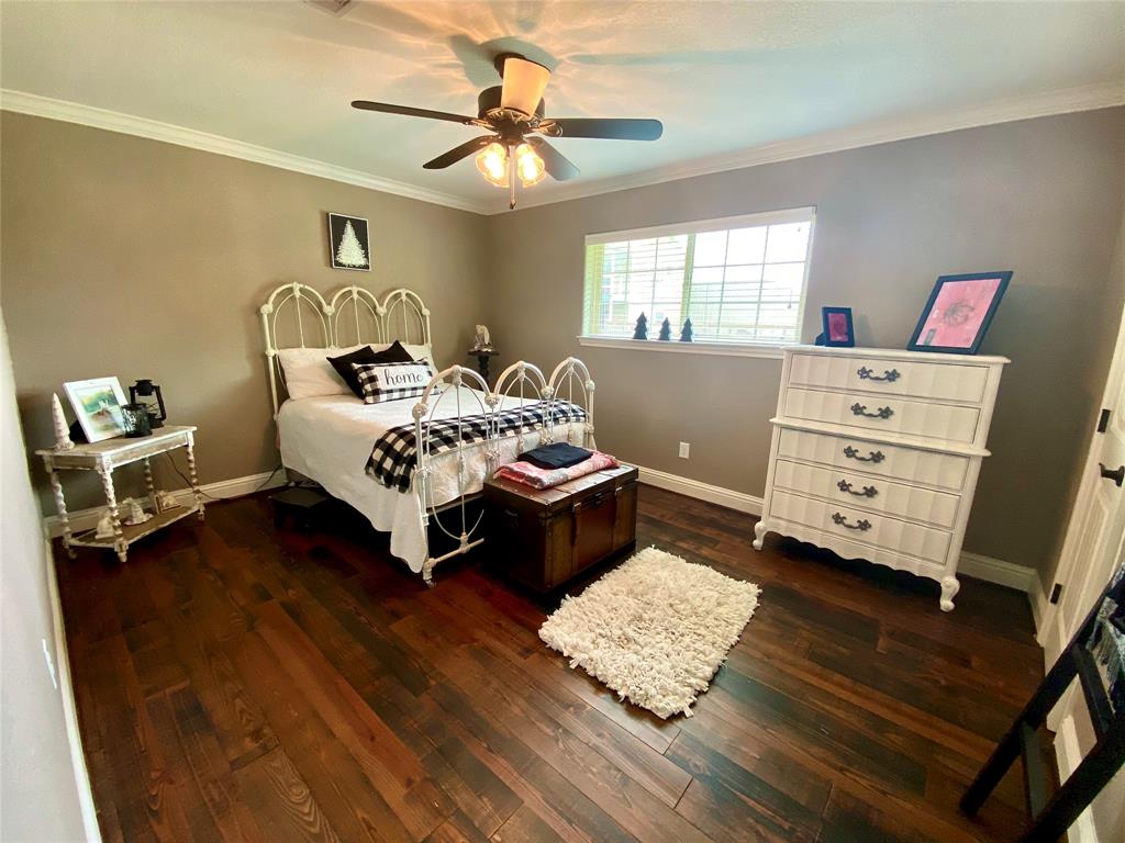 909 1 Baker Rd, Rosenberg, Texas 77471, 3 Bedrooms Bedrooms, 5 Rooms Rooms,2 BathroomsBathrooms,Country Homes/acreage,For Sale,Baker Rd,68498631