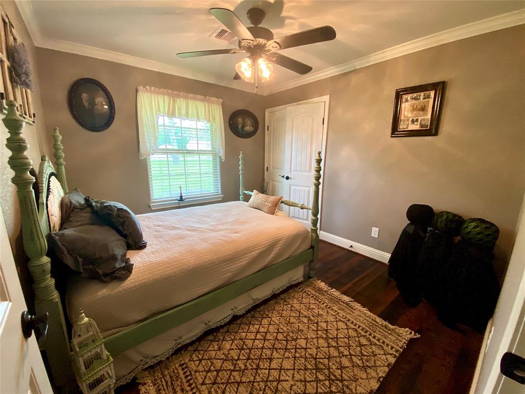 909 1 Baker Rd, Rosenberg, Texas 77471, 3 Bedrooms Bedrooms, 5 Rooms Rooms,2 BathroomsBathrooms,Country Homes/acreage,For Sale,Baker Rd,68498631