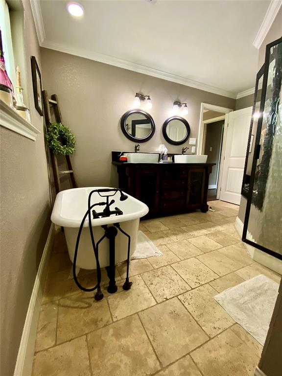 909 1 Baker Rd, Rosenberg, Texas 77471, 3 Bedrooms Bedrooms, 5 Rooms Rooms,2 BathroomsBathrooms,Country Homes/acreage,For Sale,Baker Rd,68498631