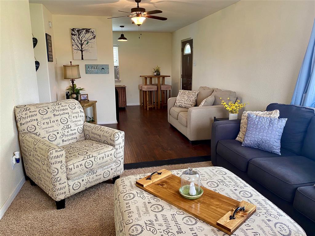 909 1 Baker Rd, Rosenberg, Texas 77471, 3 Bedrooms Bedrooms, 5 Rooms Rooms,2 BathroomsBathrooms,Country Homes/acreage,For Sale,Baker Rd,68498631