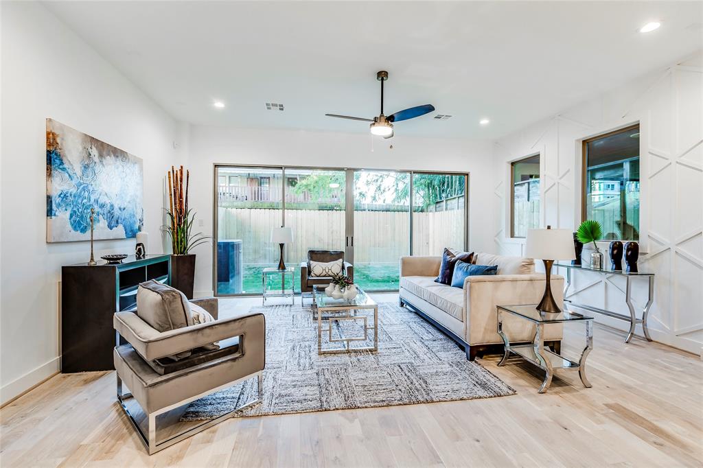 1225 2 CLAY Street, Houston, Texas 77019, 3 Bedrooms Bedrooms, 11 Rooms Rooms,2 BathroomsBathrooms,Single-family,For Sale,CLAY,53195246