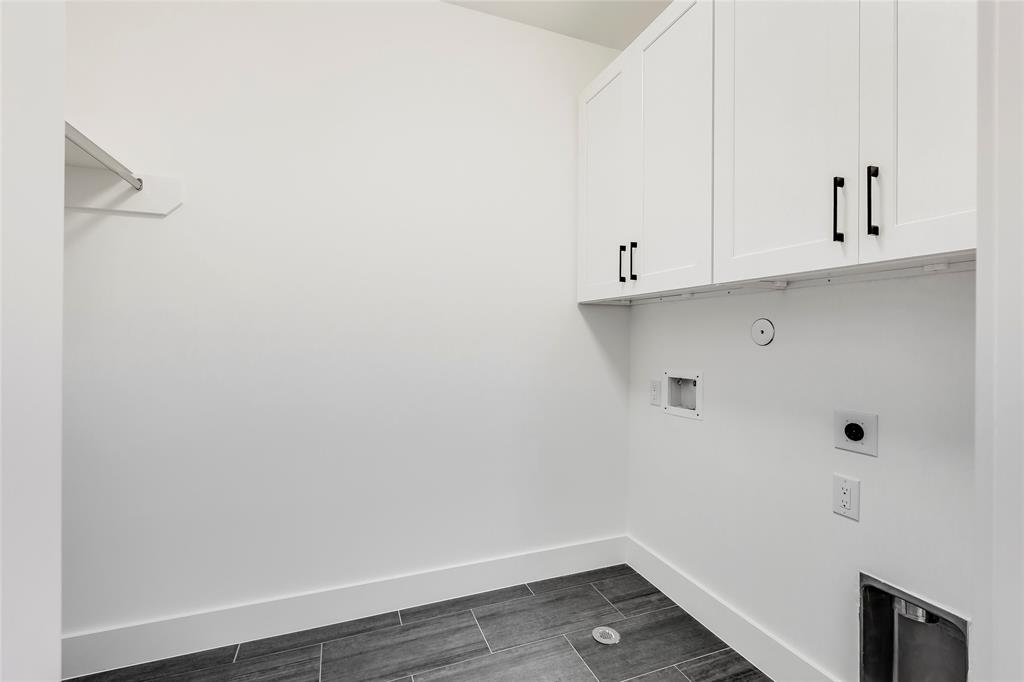 1225 2 CLAY Street, Houston, Texas 77019, 3 Bedrooms Bedrooms, 11 Rooms Rooms,2 BathroomsBathrooms,Single-family,For Sale,CLAY,53195246