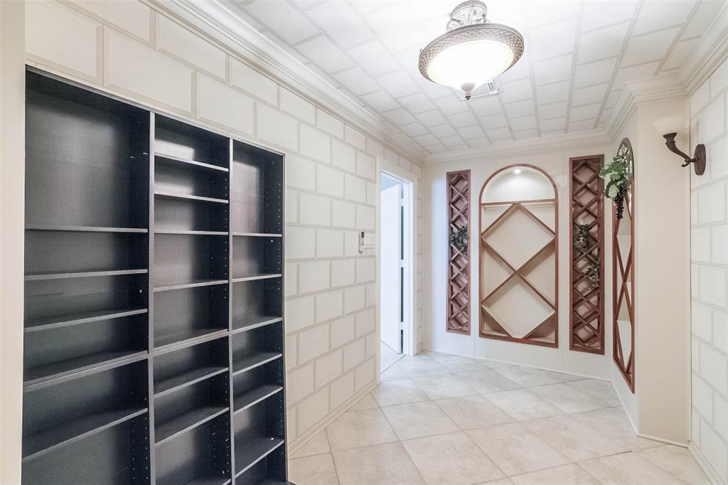 2719 2 Tudor Manor, Houston, Texas 77082, 3 Bedrooms Bedrooms, 9 Rooms Rooms,3 BathroomsBathrooms,Single-family,For Sale,Tudor,85401438