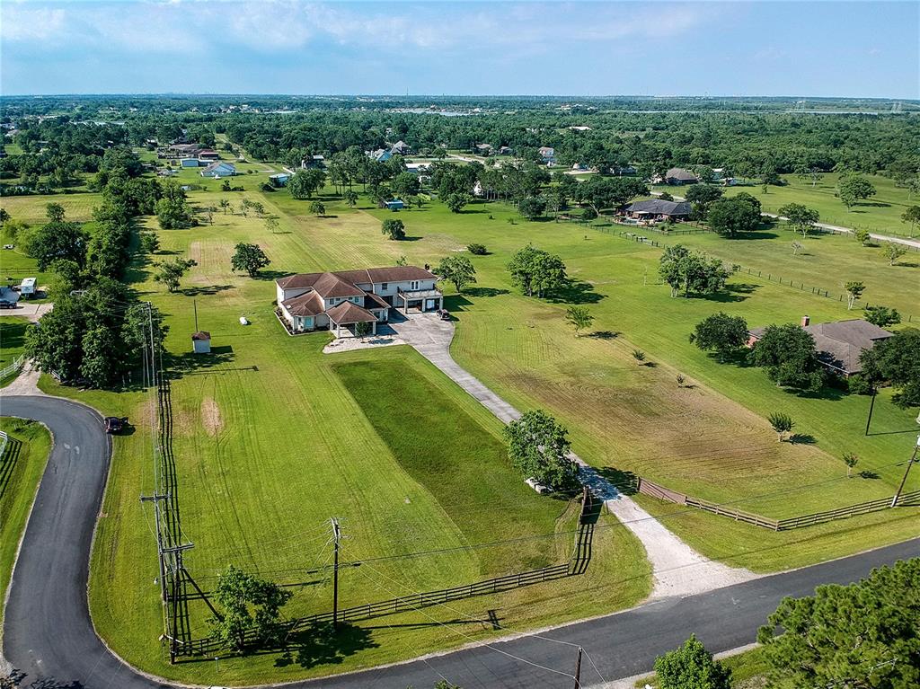 9620 2 Humble Camp Road, Dickinson, Texas 77539, 4 Bedrooms Bedrooms, 13 Rooms Rooms,4 BathroomsBathrooms,Single-family,For Sale,Humble Camp,71221388