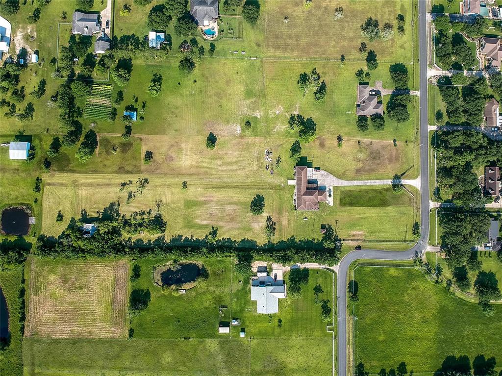 9620 2 Humble Camp Road, Dickinson, Texas 77539, 4 Bedrooms Bedrooms, 13 Rooms Rooms,4 BathroomsBathrooms,Single-family,For Sale,Humble Camp,71221388