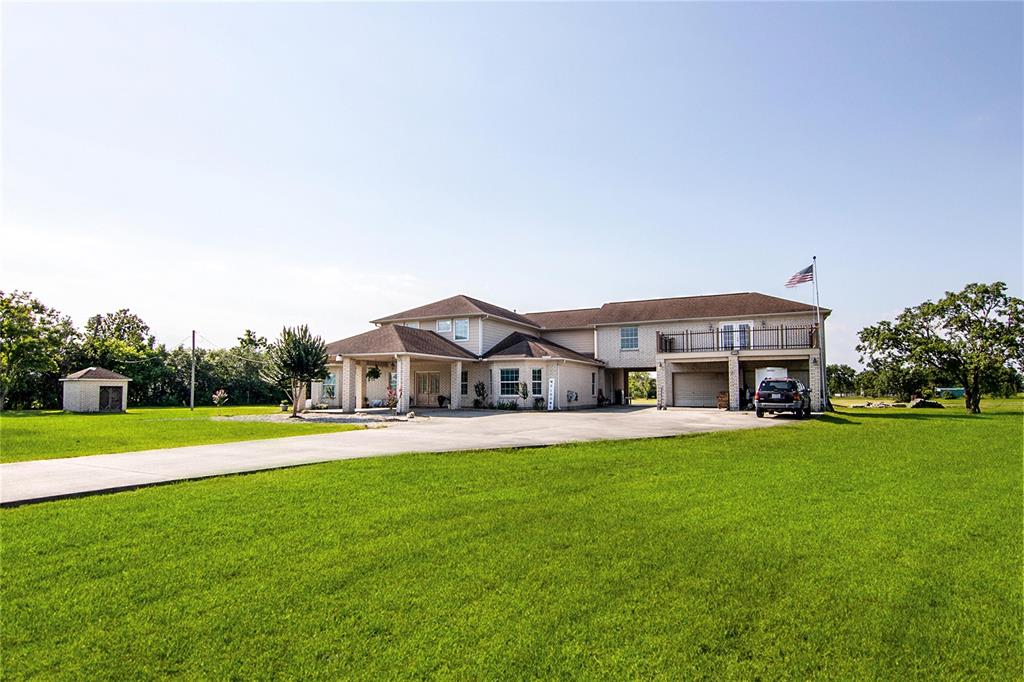 9620 2 Humble Camp Road, Dickinson, Texas 77539, 4 Bedrooms Bedrooms, 13 Rooms Rooms,4 BathroomsBathrooms,Single-family,For Sale,Humble Camp,71221388