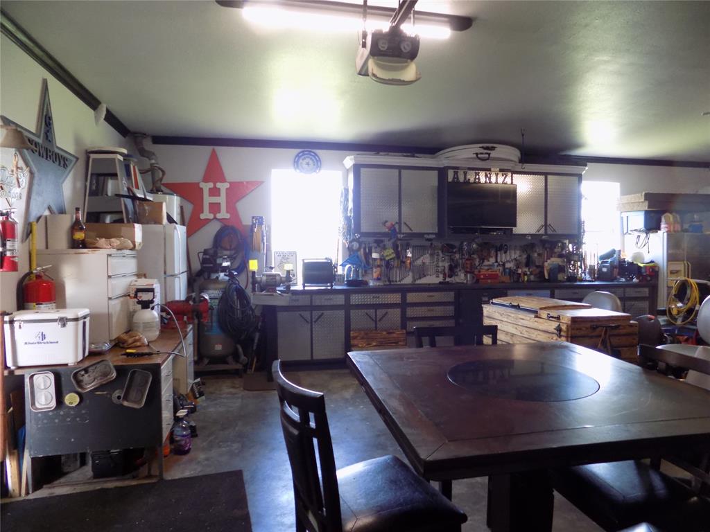 9620 2 Humble Camp Road, Dickinson, Texas 77539, 4 Bedrooms Bedrooms, 13 Rooms Rooms,4 BathroomsBathrooms,Single-family,For Sale,Humble Camp,71221388