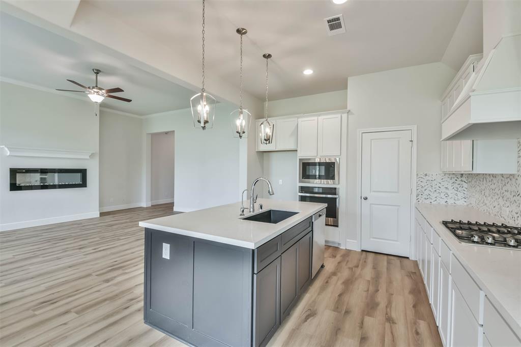 10616 1 Red Tail Place, Conroe, Texas 77385, 3 Bedrooms Bedrooms, 6 Rooms Rooms,2 BathroomsBathrooms,Single-family,For Sale,Red Tail,70827586