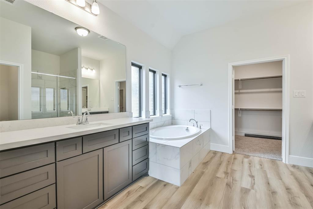 10616 1 Red Tail Place, Conroe, Texas 77385, 3 Bedrooms Bedrooms, 6 Rooms Rooms,2 BathroomsBathrooms,Single-family,For Sale,Red Tail,70827586