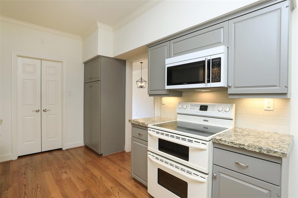 1242 Fountain View Drive 177