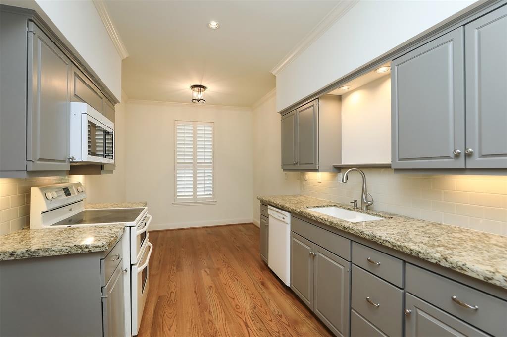 1242 Fountain View Drive 177