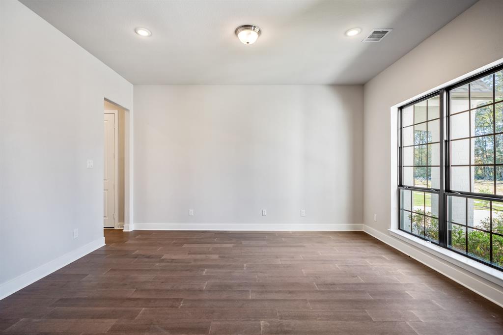 17359 2 Camillia Trails, Conroe, Texas 77302, 5 Bedrooms Bedrooms, 5 Rooms Rooms,4 BathroomsBathrooms,Single-family,For Sale,Camillia Trails,79760116
