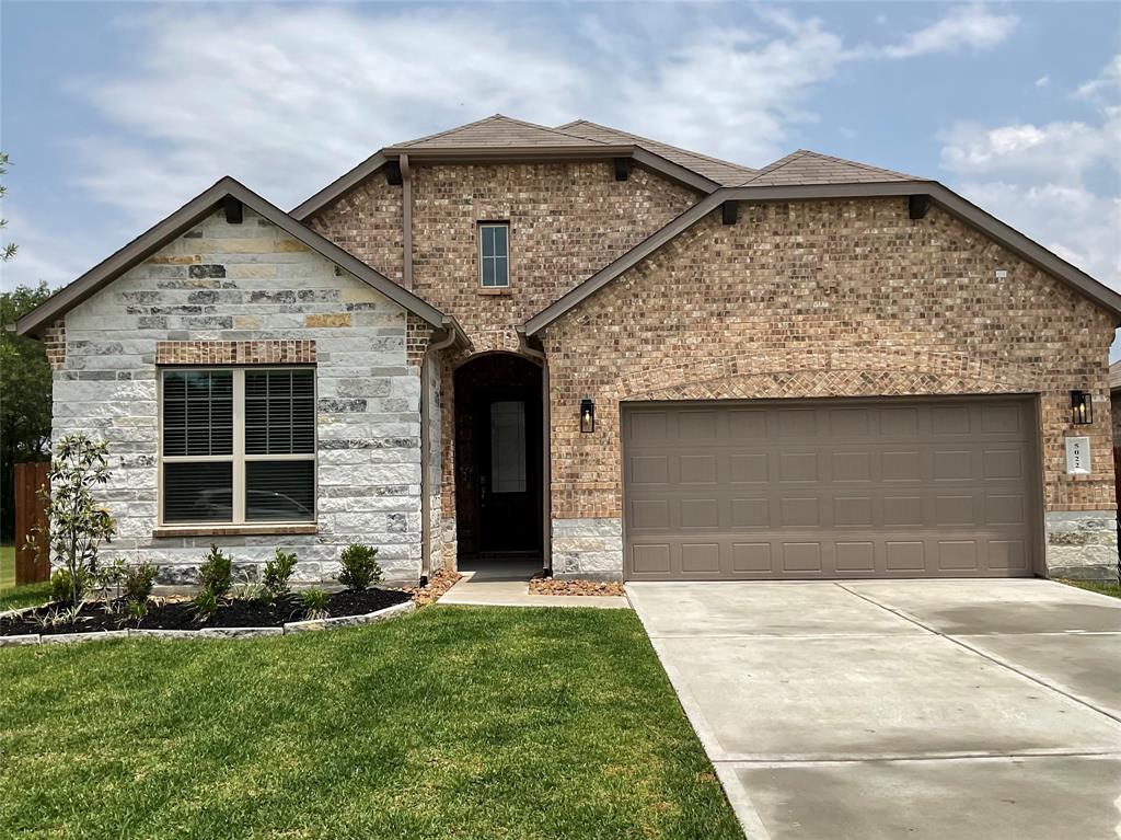 5022 Mountain Cypress Trail Spring, Texas Come take a look at this beautiful 4 bedroom , 1 story home. Comes with high ceilings and open floor plan. The kitchen has 42" cabinets, granite countertops and plenty of pantry space. All stainless steel appliances are included with large washer/ dryer. Backyard has covered patio that has great space to entertain. School district is Klein Isd. Located just a few minutes away from Grand Parkway & The Woodlands for shopping and dining. Close access to hwy 99 & 45. Pets are allowed case by case basis. **** Please ask me about our NO SECURITY DEPOSIT / NO UPFRONT PET DEPOSIT programs!!! This home will be available for move-in 6/12/21 or later.