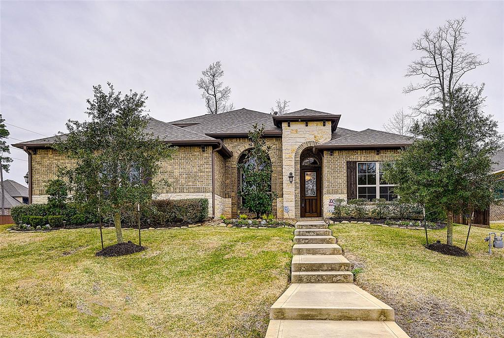 40403 Mostyn Drive Magnolia, Texas Welcome to your new home! Large lot with room to build a boat or rv garage. Yard is much larger than current fenced in area. Backyard paradise with huge covered porch, pool with water feature. Oversized 3 car garage. Floorplan has an open concept family room, stained fireplace with gas logs, chefs kitchen with shelf genie pull out shelves. Entryway, kitchen, breakfast room, and bathrooms have slate flooring. Laminate floors in the living room and formal dining room. Large primary suite, all bedrooms down, extra bedroom could be used as a study, game room upstairs, sprinkler system, security cameras, gutters, surround sound in family room. See pics for details. Magnolia ISD schools, low tax rate, no MUD tax. Minutes away from great shopping, access to I-45, 249, and The Woodlands. Contact me to schedule a showing!