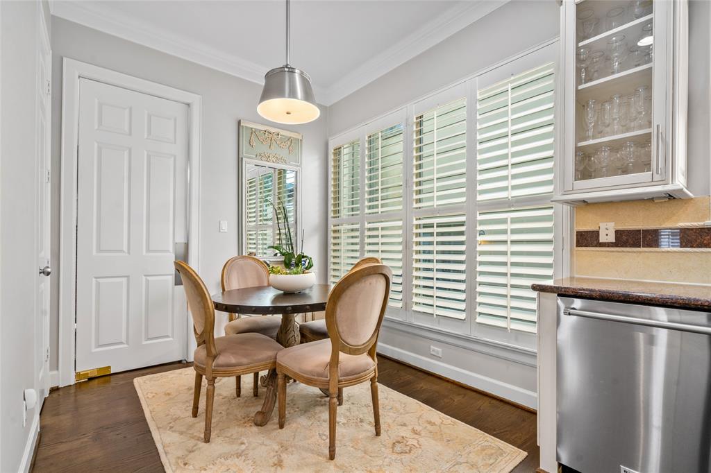 4305 3 Feagan Street, Houston, Texas 77007, 3 Bedrooms Bedrooms, 5 Rooms Rooms,3 BathroomsBathrooms,Single-family,For Sale,Feagan,75877431