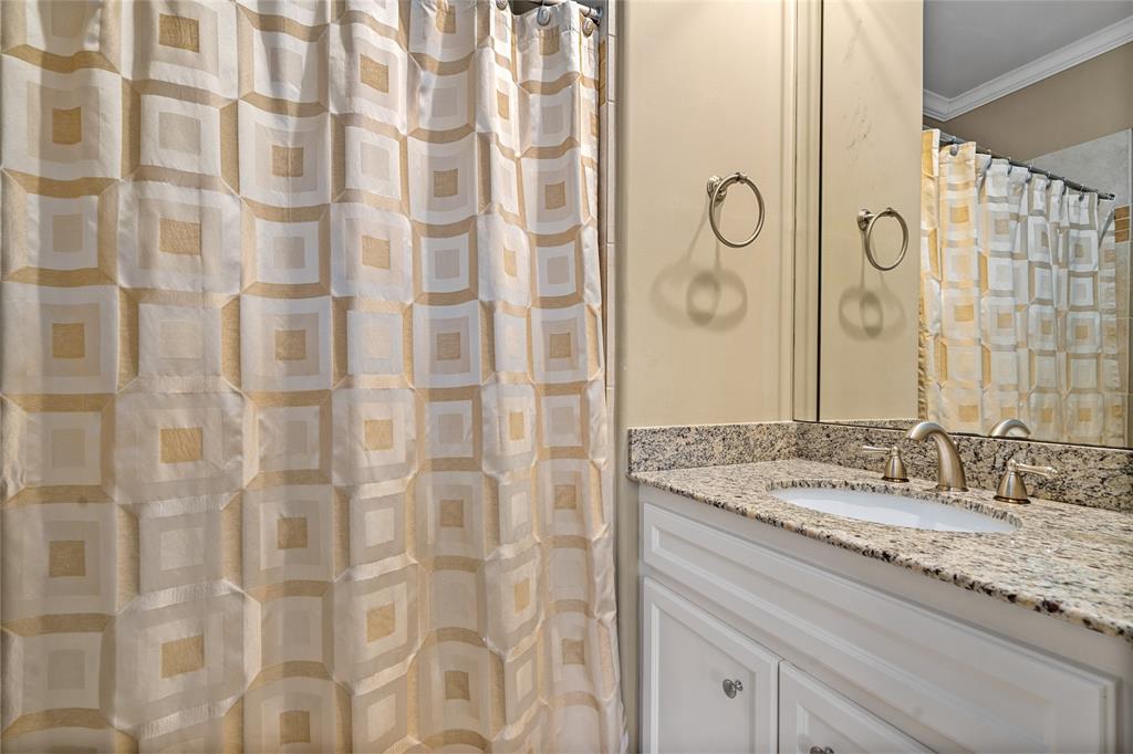 4305 3 Feagan Street, Houston, Texas 77007, 3 Bedrooms Bedrooms, 5 Rooms Rooms,3 BathroomsBathrooms,Single-family,For Sale,Feagan,75877431