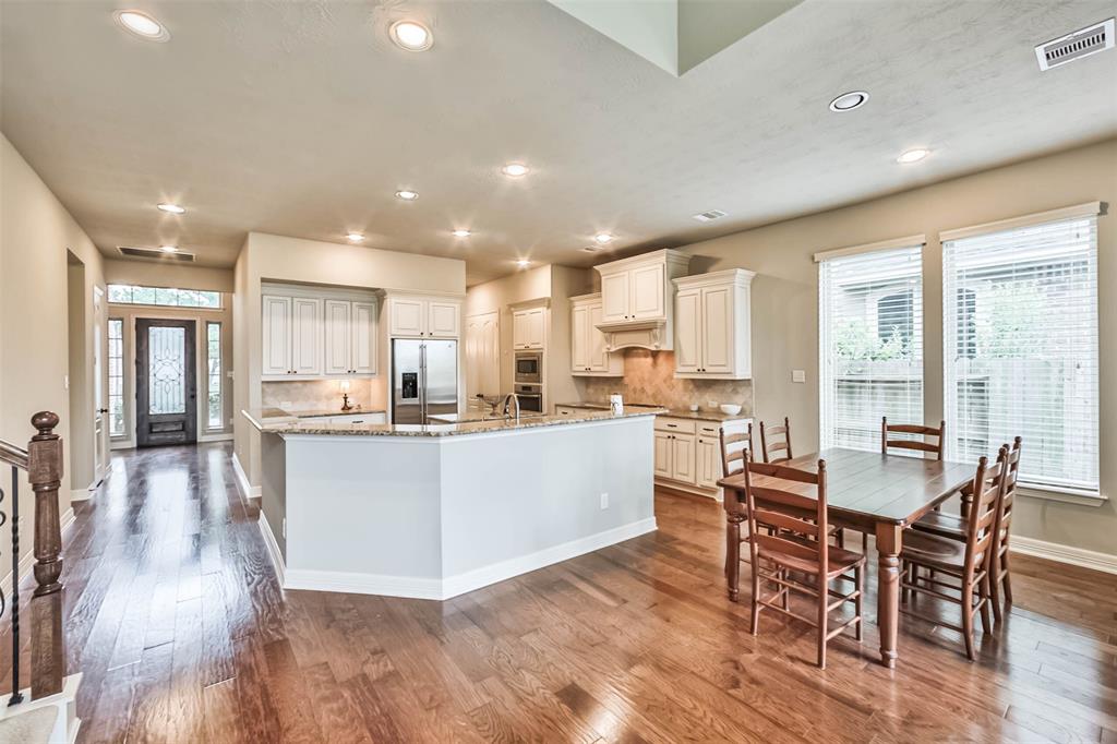 2814 Ember Pass Lane