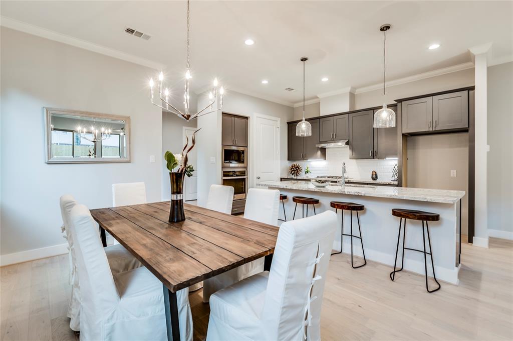 420 2 POLK Street, Houston, Texas 77019, 3 Bedrooms Bedrooms, 11 Rooms Rooms,2 BathroomsBathrooms,Single-family,For Sale,POLK,54845633
