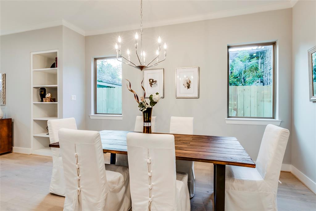 420 2 POLK Street, Houston, Texas 77019, 3 Bedrooms Bedrooms, 11 Rooms Rooms,2 BathroomsBathrooms,Single-family,For Sale,POLK,54845633