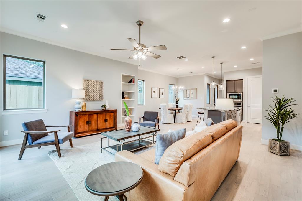 420 2 POLK Street, Houston, Texas 77019, 3 Bedrooms Bedrooms, 11 Rooms Rooms,2 BathroomsBathrooms,Single-family,For Sale,POLK,54845633
