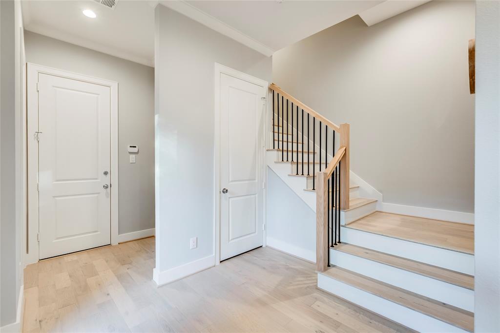 420 2 POLK Street, Houston, Texas 77019, 3 Bedrooms Bedrooms, 11 Rooms Rooms,2 BathroomsBathrooms,Single-family,For Sale,POLK,54845633