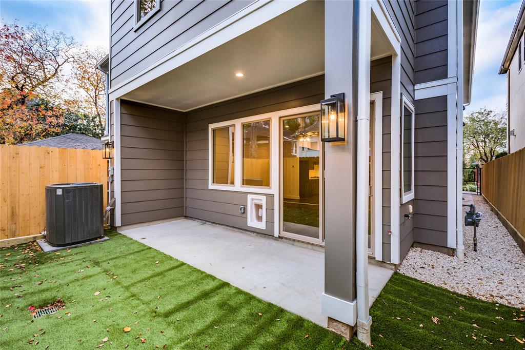 420 2 POLK Street, Houston, Texas 77019, 3 Bedrooms Bedrooms, 11 Rooms Rooms,2 BathroomsBathrooms,Single-family,For Sale,POLK,54845633