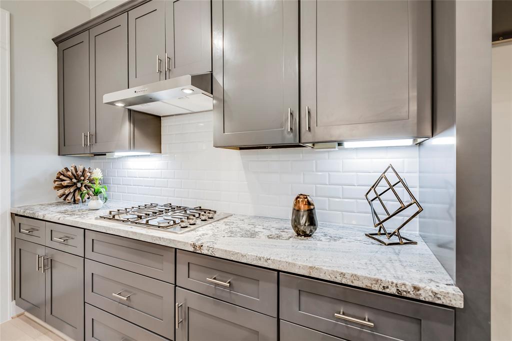 420 2 POLK Street, Houston, Texas 77019, 3 Bedrooms Bedrooms, 11 Rooms Rooms,2 BathroomsBathrooms,Single-family,For Sale,POLK,54845633