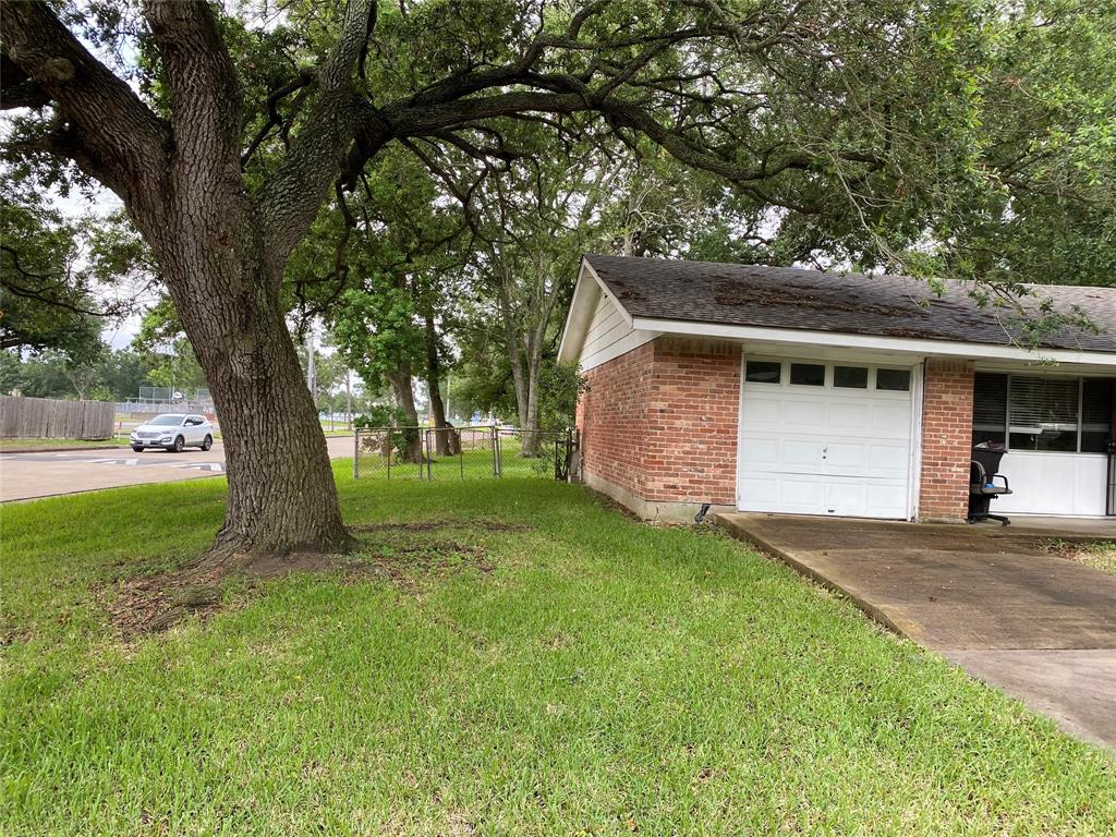 Houston, TX 77062,16514 Cliffrose LN