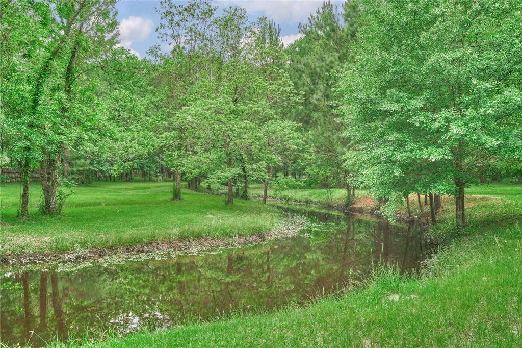 7906 Hodge Lane, Montgomery, Texas 77356, 3 Bedrooms Bedrooms, 6 Rooms Rooms,2 BathroomsBathrooms,Country Homes/acreage,For Sale,Hodge,54576360
