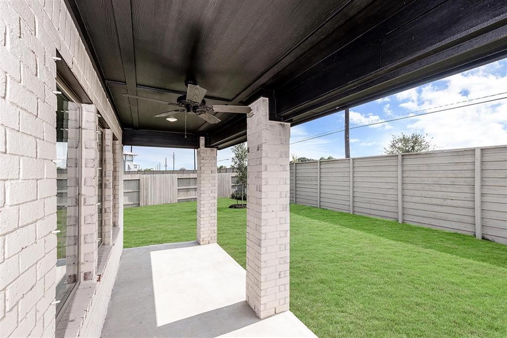 4742 1 Crest Hill Drive, Manvel, Texas 77578, 3 Bedrooms Bedrooms, 6 Rooms Rooms,3 BathroomsBathrooms,Single-family,For Sale,Crest Hill,69437889