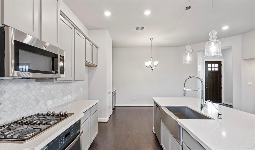 1905 3 Kirby Landing Drive, Houston, Texas 77051, 2 Bedrooms Bedrooms, 12 Rooms Rooms,2 BathroomsBathrooms,Single-family,For Sale,Kirby Landing,53519303