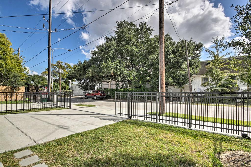 503 1 Carl Street, Houston, Texas 77009, 3 Bedrooms Bedrooms, ,2 BathroomsBathrooms,Multi-family,For Sale,Carl,40724783