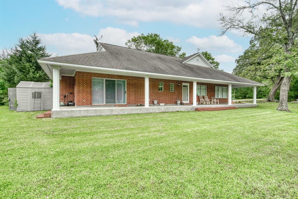 7191 Old Reliance Road Bryan, Texas The luxuries of country living only minutes from town. Nestled on 30 picturesque acres you will find the 4 Bed 3 Bath custom home overlooking the almost 2 acre lake. Spacious kitchen opens into the living area ready for entertaining. Bring your cattle and horse operation or just bring your ATVs. This property has it all.