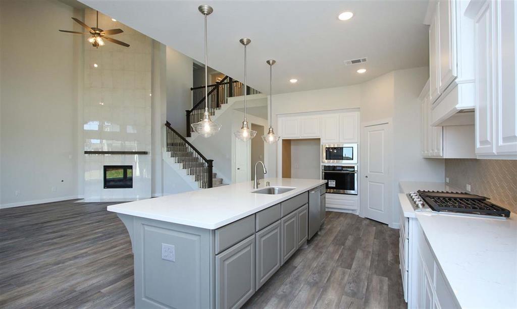 7502 2 Straggler Daisy Circle, Katy, Texas 77493, 5 Bedrooms Bedrooms, 14 Rooms Rooms,4 BathroomsBathrooms,Single-family,For Sale,Straggler Daisy,64173988