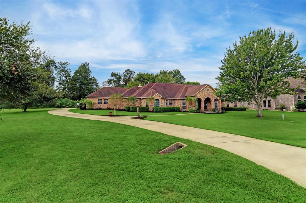 4003 1 Westerdale Drive, Fulshear, Texas 77441, 4 Bedrooms Bedrooms, 13 Rooms Rooms,3 BathroomsBathrooms,Single-family,For Sale,Westerdale,69065572