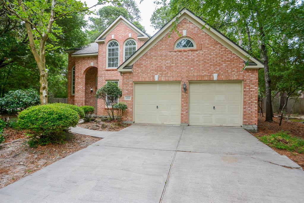 202 W Sterling Pond Circle The Woodlands, Texas Wonderful 2-story home in Alden Woods! Home features primary downstairs, breakfast area and formal dining, high ceiling entry, well-lit breakfast/kitchen area, Kitchen island with cooktop, utility room in home, large gameroom upstairs. There is plenty of patio space for entertaining! Easy access to 45, 242 and 1488. This home is a must see and won't last long!