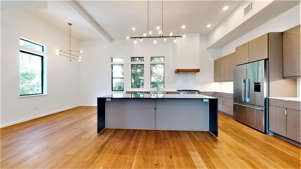 609 4 Memorial Heights Drive, Houston, Texas 77007, 3 Bedrooms Bedrooms, 7 Rooms Rooms,3 BathroomsBathrooms,Single-family,For Sale,Memorial Heights,56918490