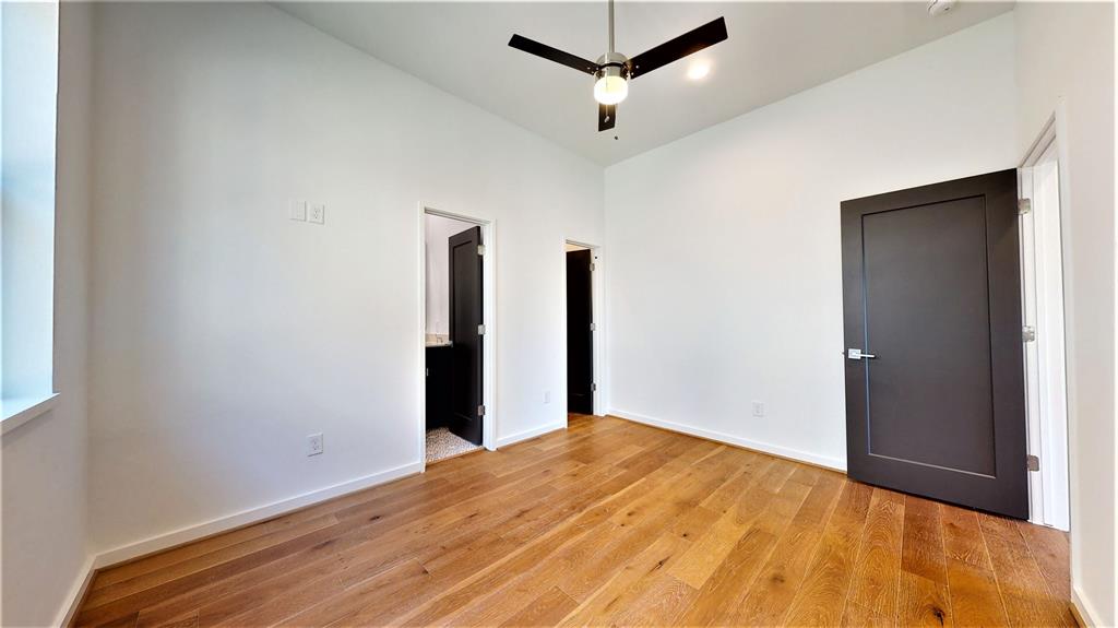 609 4 Memorial Heights Drive, Houston, Texas 77007, 3 Bedrooms Bedrooms, 7 Rooms Rooms,3 BathroomsBathrooms,Single-family,For Sale,Memorial Heights,56918490