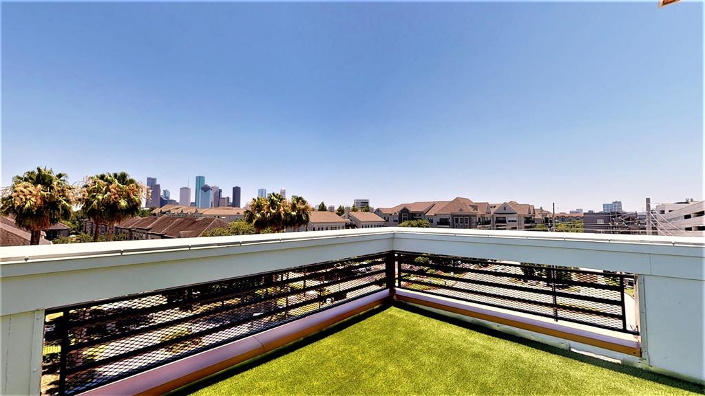 609 4 Memorial Heights Drive, Houston, Texas 77007, 3 Bedrooms Bedrooms, 7 Rooms Rooms,3 BathroomsBathrooms,Single-family,For Sale,Memorial Heights,56918490