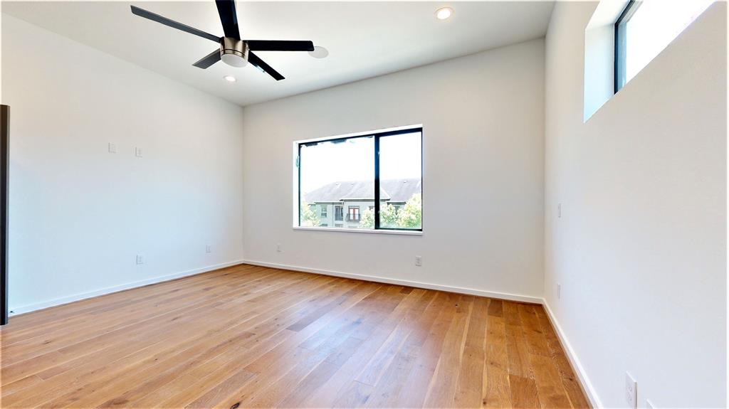 609 4 Memorial Heights Drive, Houston, Texas 77007, 3 Bedrooms Bedrooms, 7 Rooms Rooms,3 BathroomsBathrooms,Single-family,For Sale,Memorial Heights,56918490