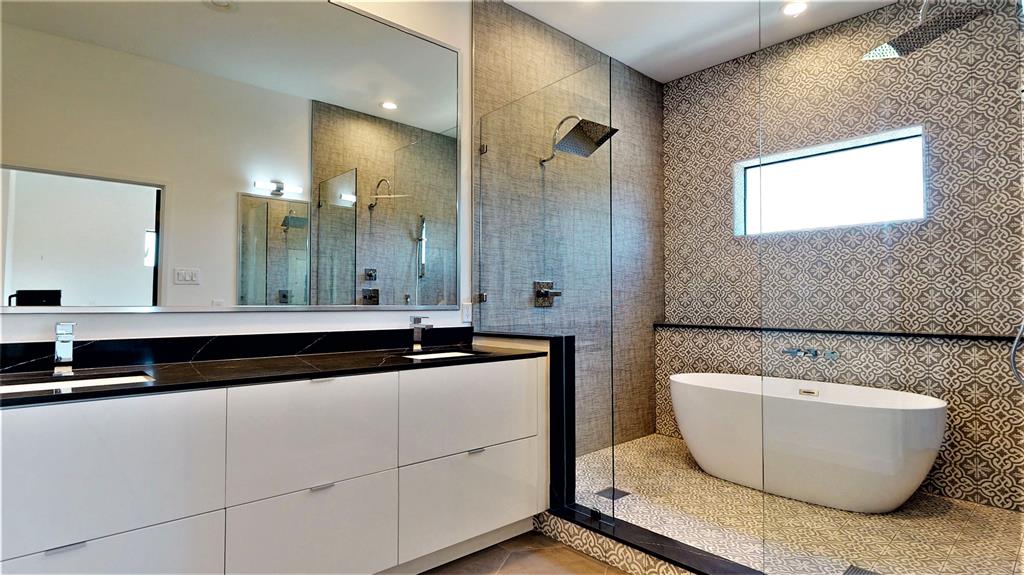 609 4 Memorial Heights Drive, Houston, Texas 77007, 3 Bedrooms Bedrooms, 7 Rooms Rooms,3 BathroomsBathrooms,Single-family,For Sale,Memorial Heights,56918490