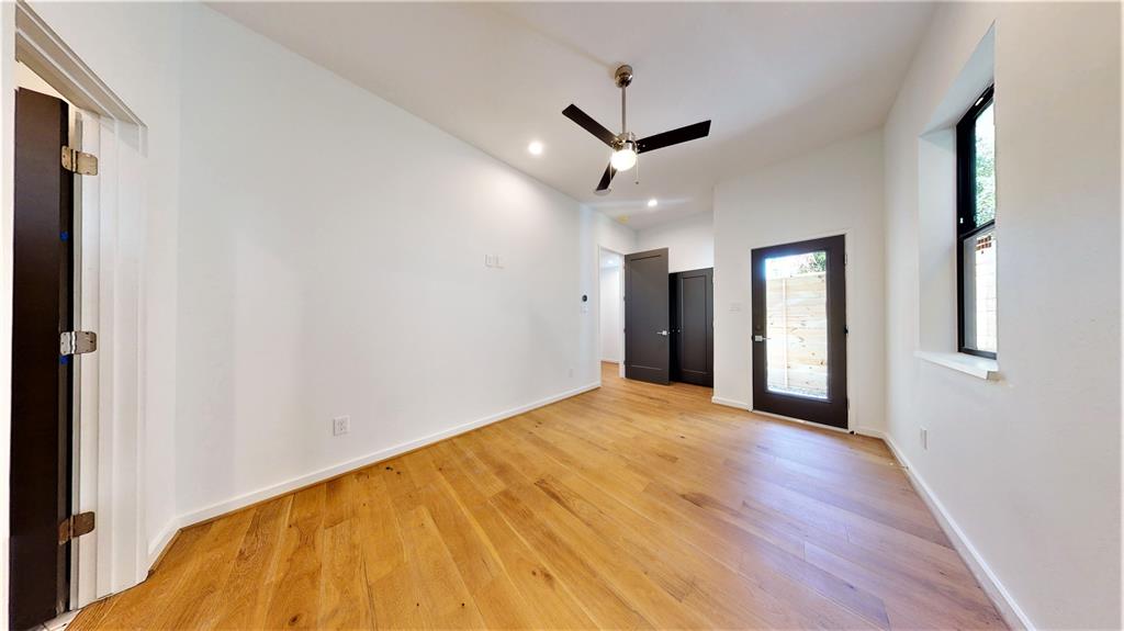 609 4 Memorial Heights Drive, Houston, Texas 77007, 3 Bedrooms Bedrooms, 7 Rooms Rooms,3 BathroomsBathrooms,Single-family,For Sale,Memorial Heights,56918490