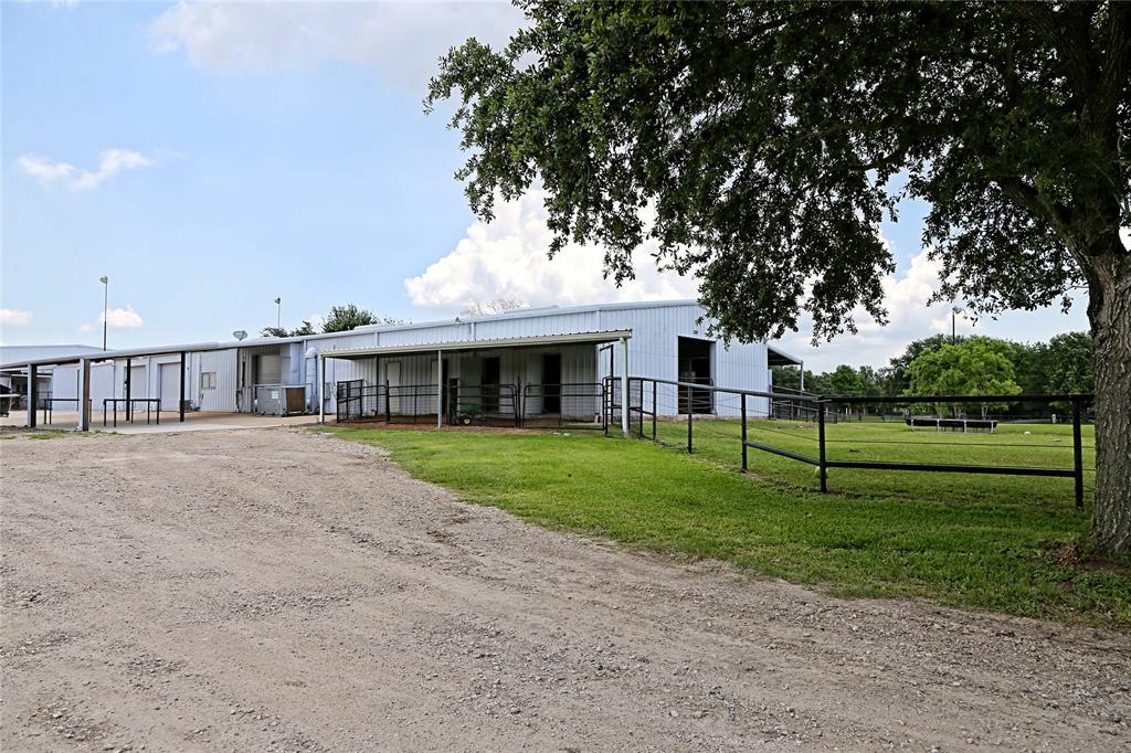 10431 1 N P Avenue Street, La Porte, Texas 77571, 3 Bedrooms Bedrooms, 7 Rooms Rooms,2 BathroomsBathrooms,Single-family,For Sale,N P Avenue,84878479