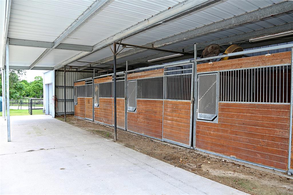 10431 1 N P Avenue Street, La Porte, Texas 77571, 3 Bedrooms Bedrooms, 7 Rooms Rooms,2 BathroomsBathrooms,Single-family,For Sale,N P Avenue,84878479