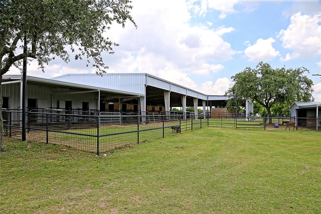 10431 1 N P Avenue Street, La Porte, Texas 77571, 3 Bedrooms Bedrooms, 7 Rooms Rooms,2 BathroomsBathrooms,Single-family,For Sale,N P Avenue,84878479