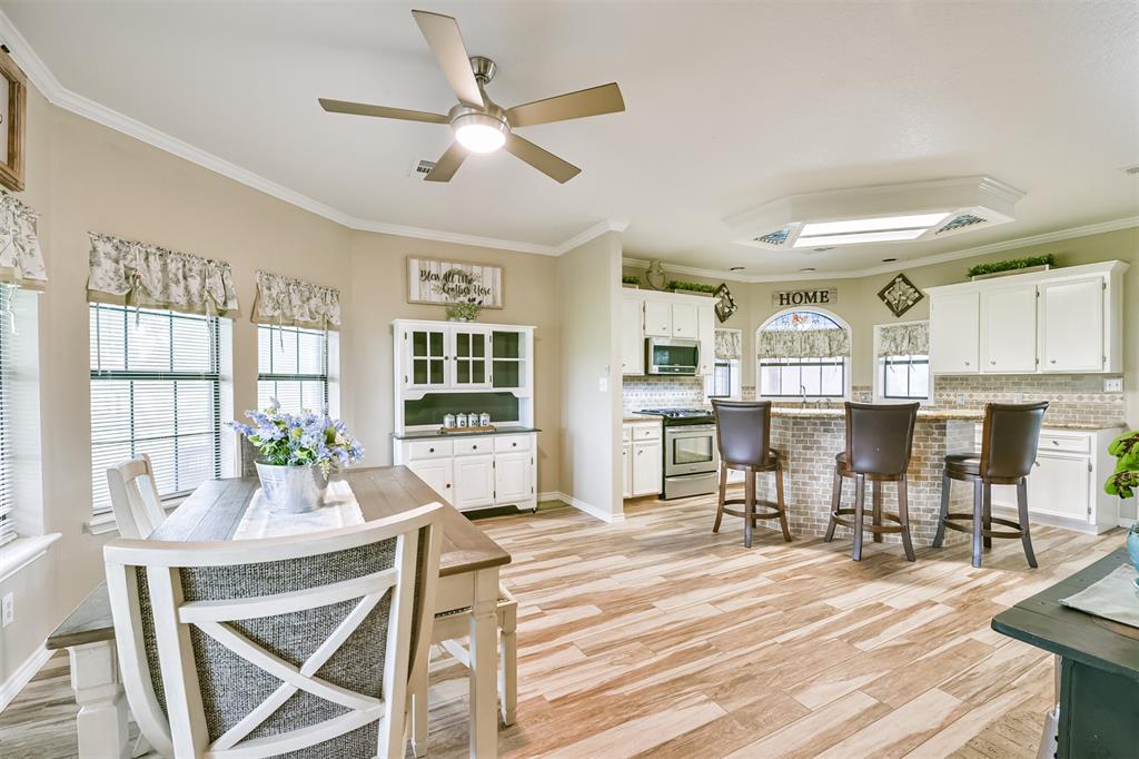 10431 1 N P Avenue Street, La Porte, Texas 77571, 3 Bedrooms Bedrooms, 7 Rooms Rooms,2 BathroomsBathrooms,Single-family,For Sale,N P Avenue,84878479
