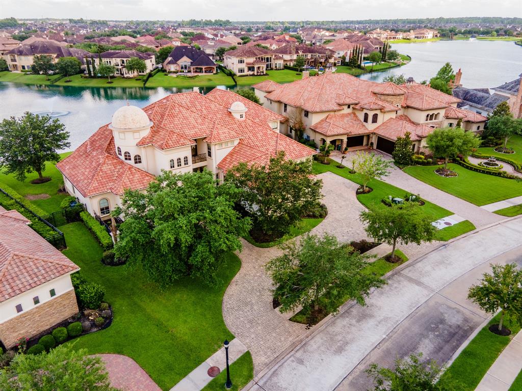 28 2 Miramar Heights Circle, Sugar Land, Texas 77479, 5 Bedrooms Bedrooms, 13 Rooms Rooms,6 BathroomsBathrooms,Single-family,For Sale,Miramar Heights,3022043