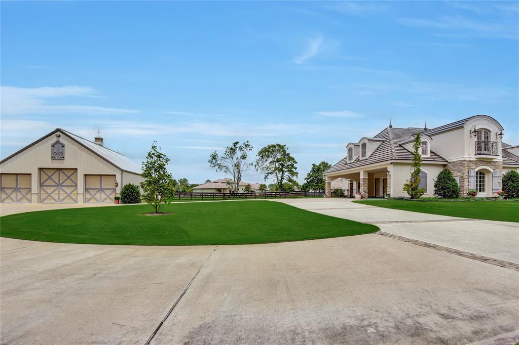 21 Willowcreek Ranch Road, Tomball, TX 77377